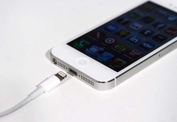 Как правильно заряжать iPhone