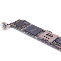 Восстановление или замена компонентов платы iPhone 4