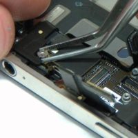 Замена микросхемы, отвечающей за распределение звука iPhone 5C