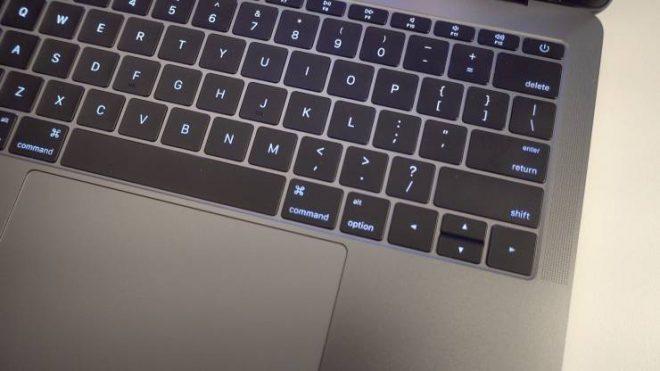 Клавиатура MacBook